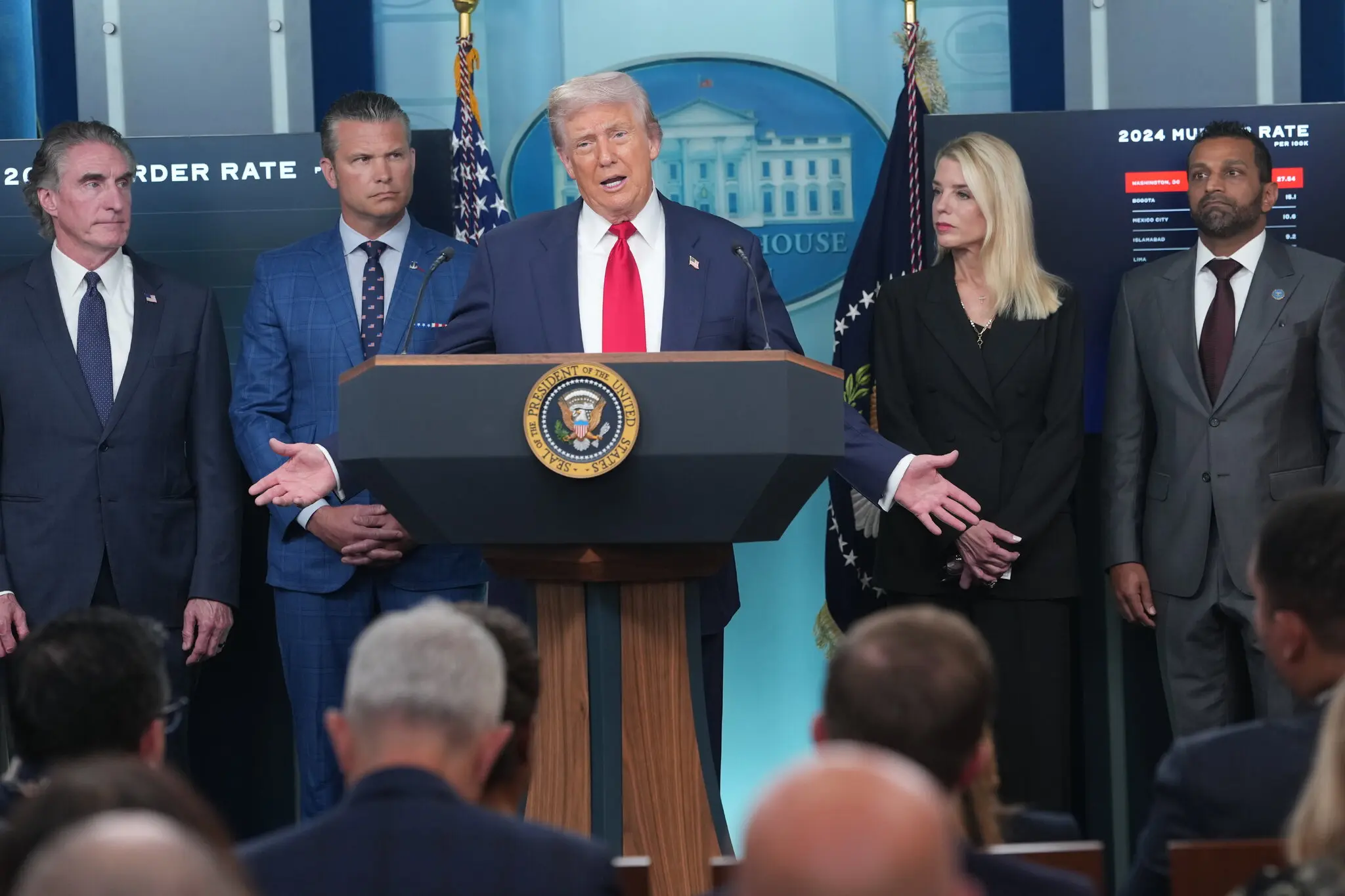 Трамп і Путін готуються до переговорів в Алясці: чому Україна та ЄС бояться небезпечних поступок Кремлю